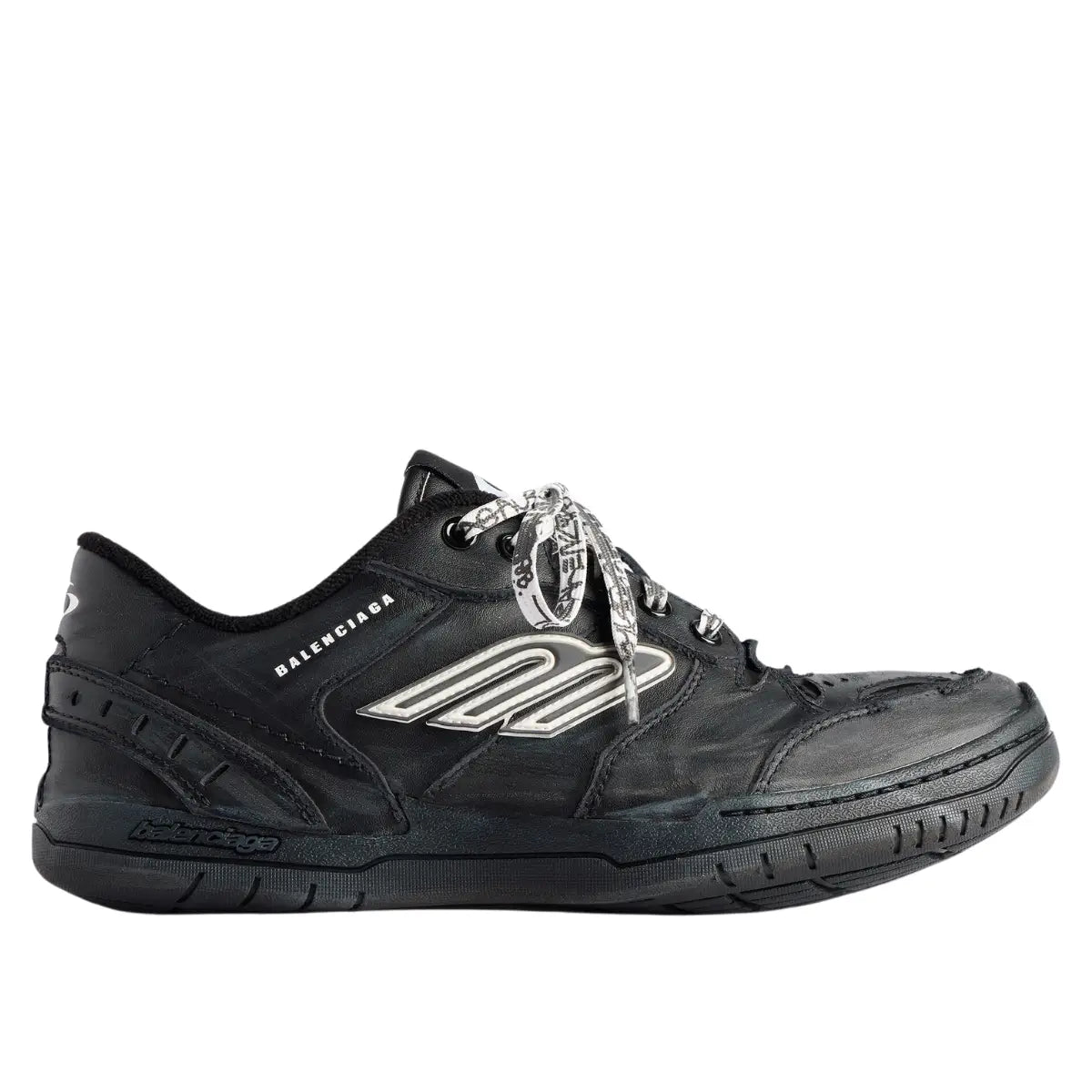 Balenciaga Hamptons Worn-out Sneakers for Him in Black